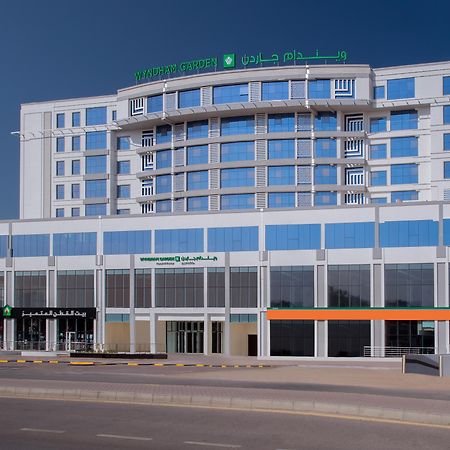 Отель Wyndham Garden Muscat Al Khuwair Экстерьер фото