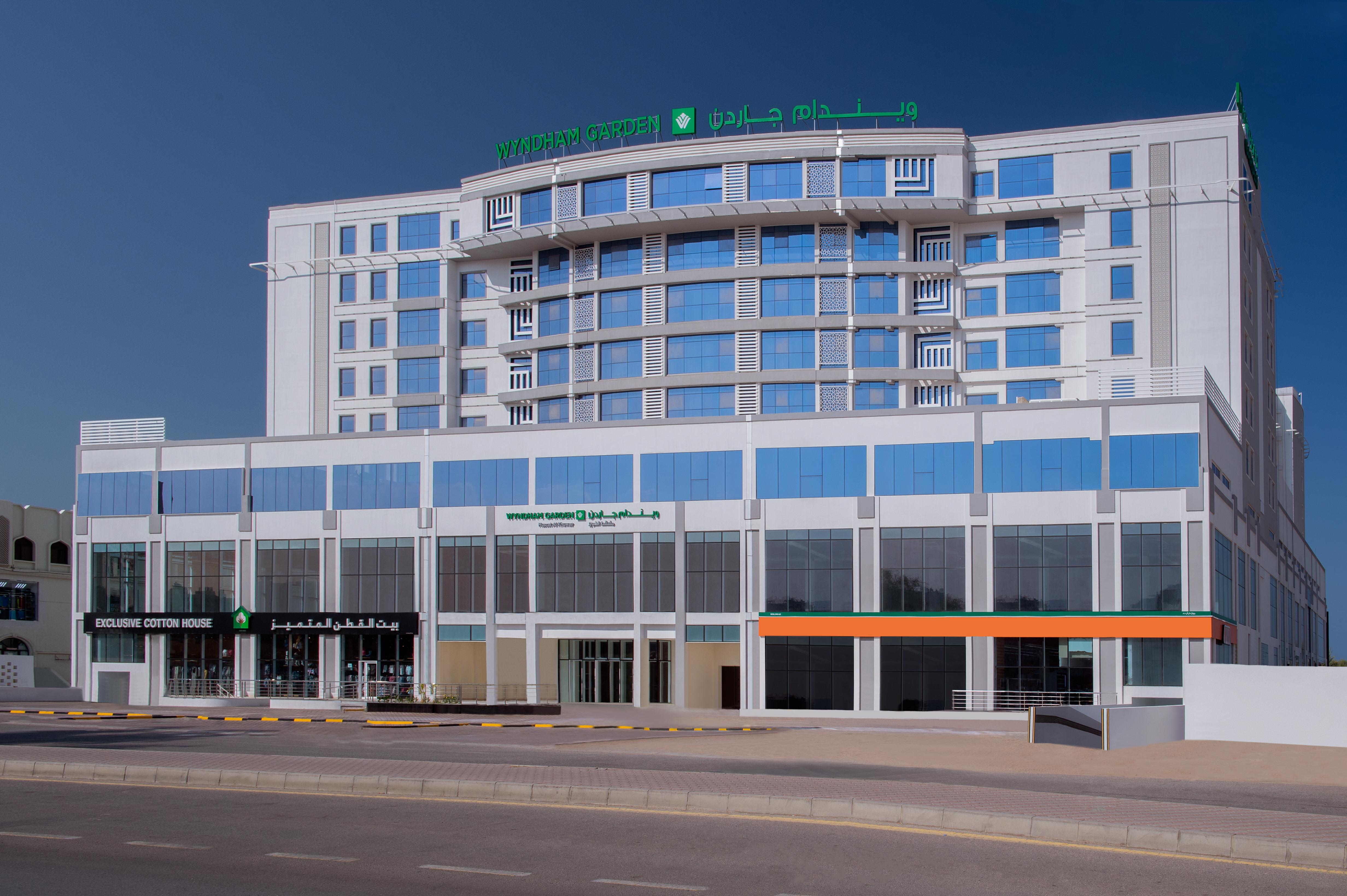 Отель Wyndham Garden Muscat Al Khuwair Экстерьер фото