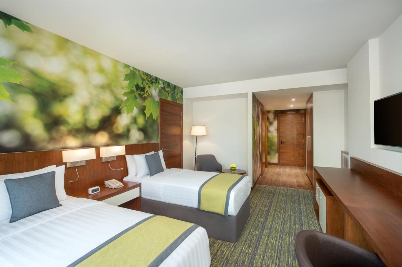 Отель Wyndham Garden Muscat Al Khuwair Экстерьер фото