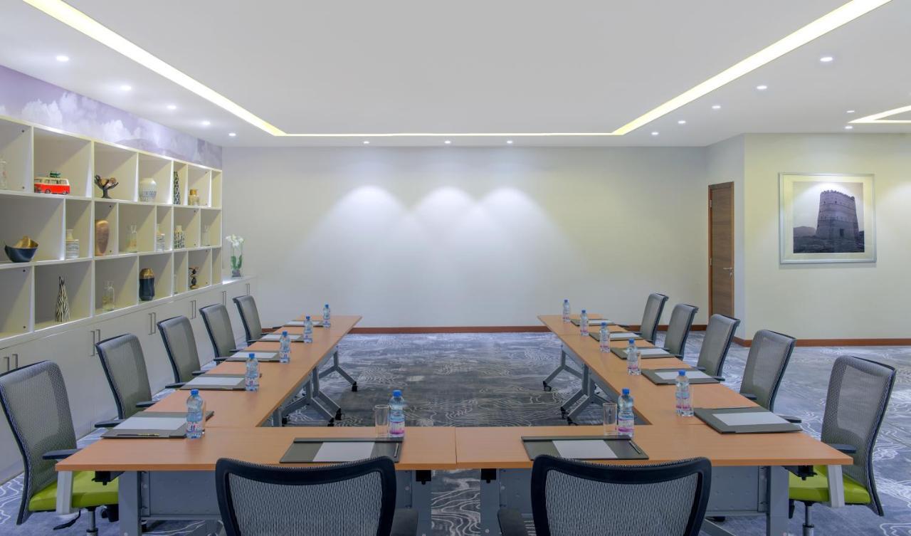 Отель Wyndham Garden Muscat Al Khuwair Экстерьер фото